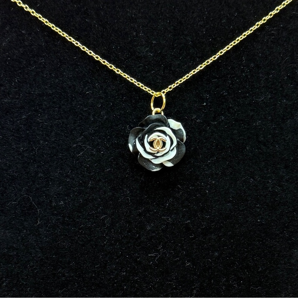 Chanel Black and White Rose Zipper Pull